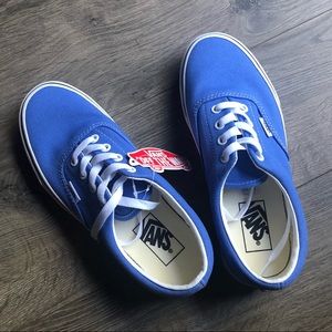 NEW Vans Era Sneakers